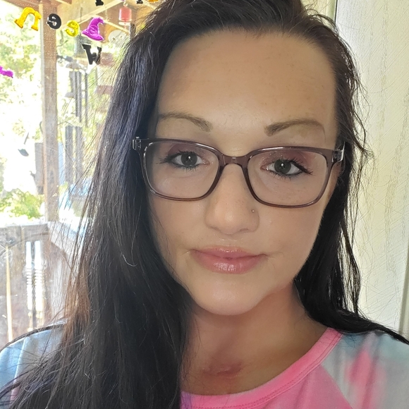 Meet your Posher, Jessica - Picture 9 of 16